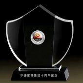 2014年3月：中山市华盛家具集团十周年定制纯银纪念章镶水晶