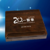 2014年1月：定制广州立白公司20周年纪念银币定制