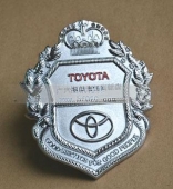 日本丰田汽车镶钻徽章,纯银徽章,纯银标牌,白银贵金属制品